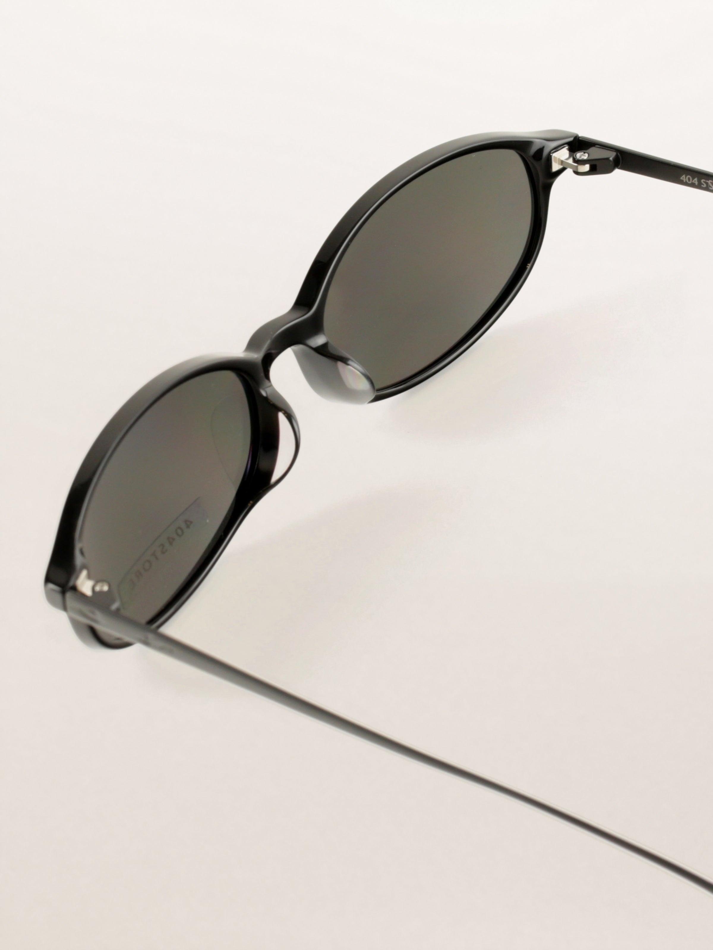 Y2K Office Siren Oval Titanium Sunglasses