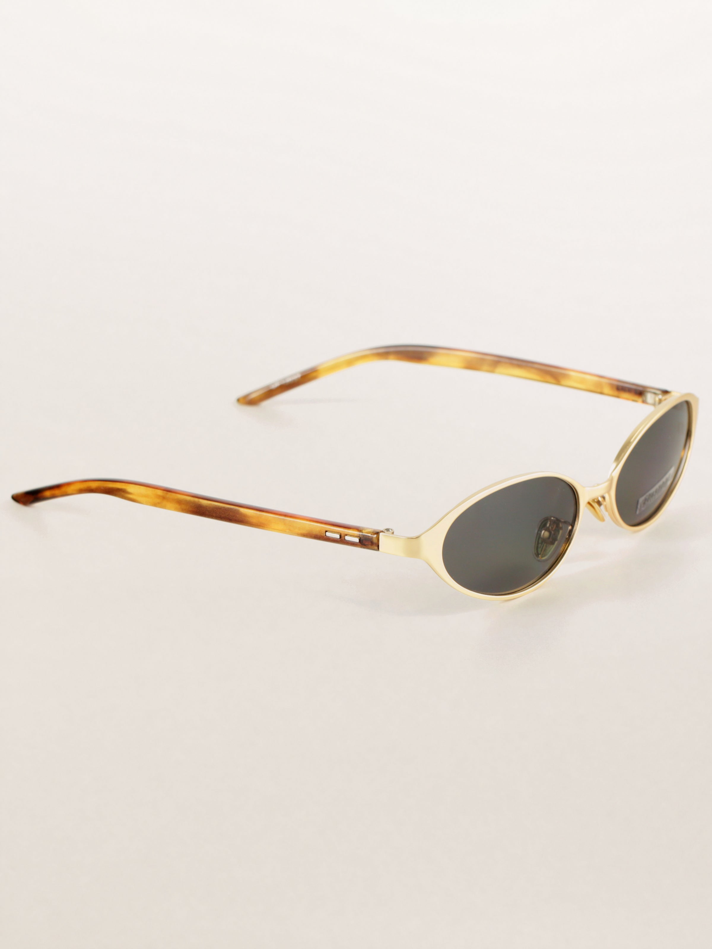 Oval Metal Bookish Office Siren Sunglasses