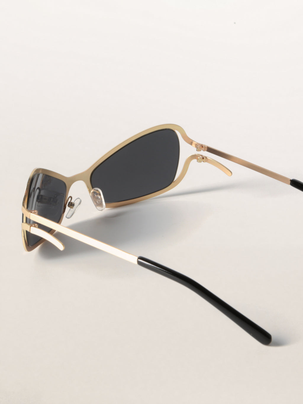 Alien-Core Wraparound Metal Sunglasses
