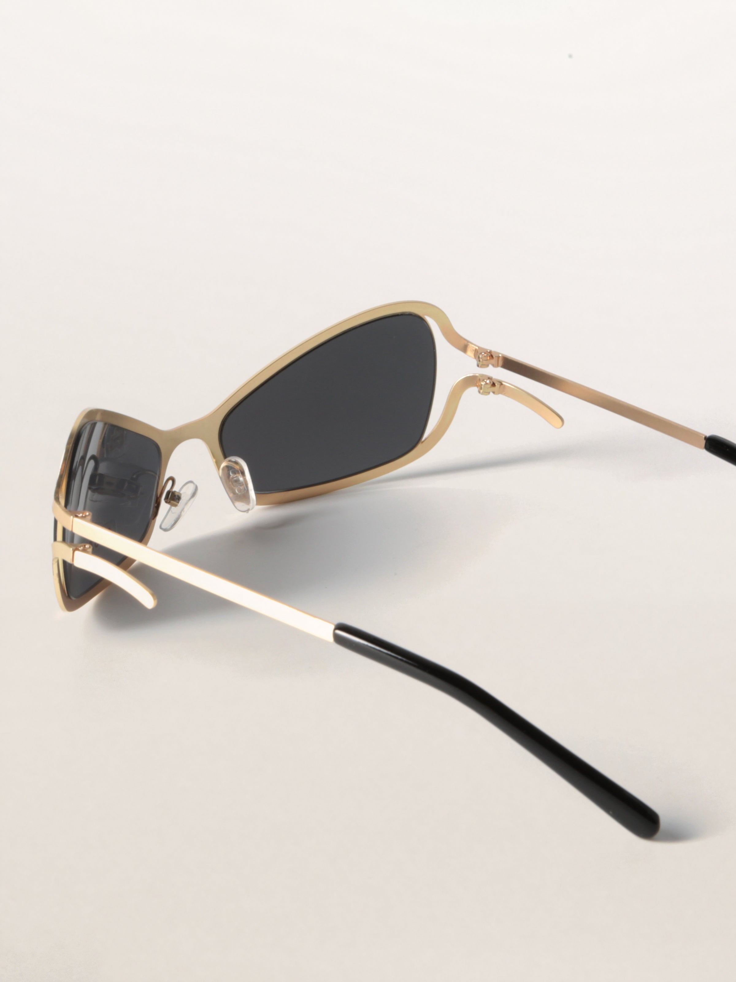 Alien-Core Wraparound Metal Sunglasses