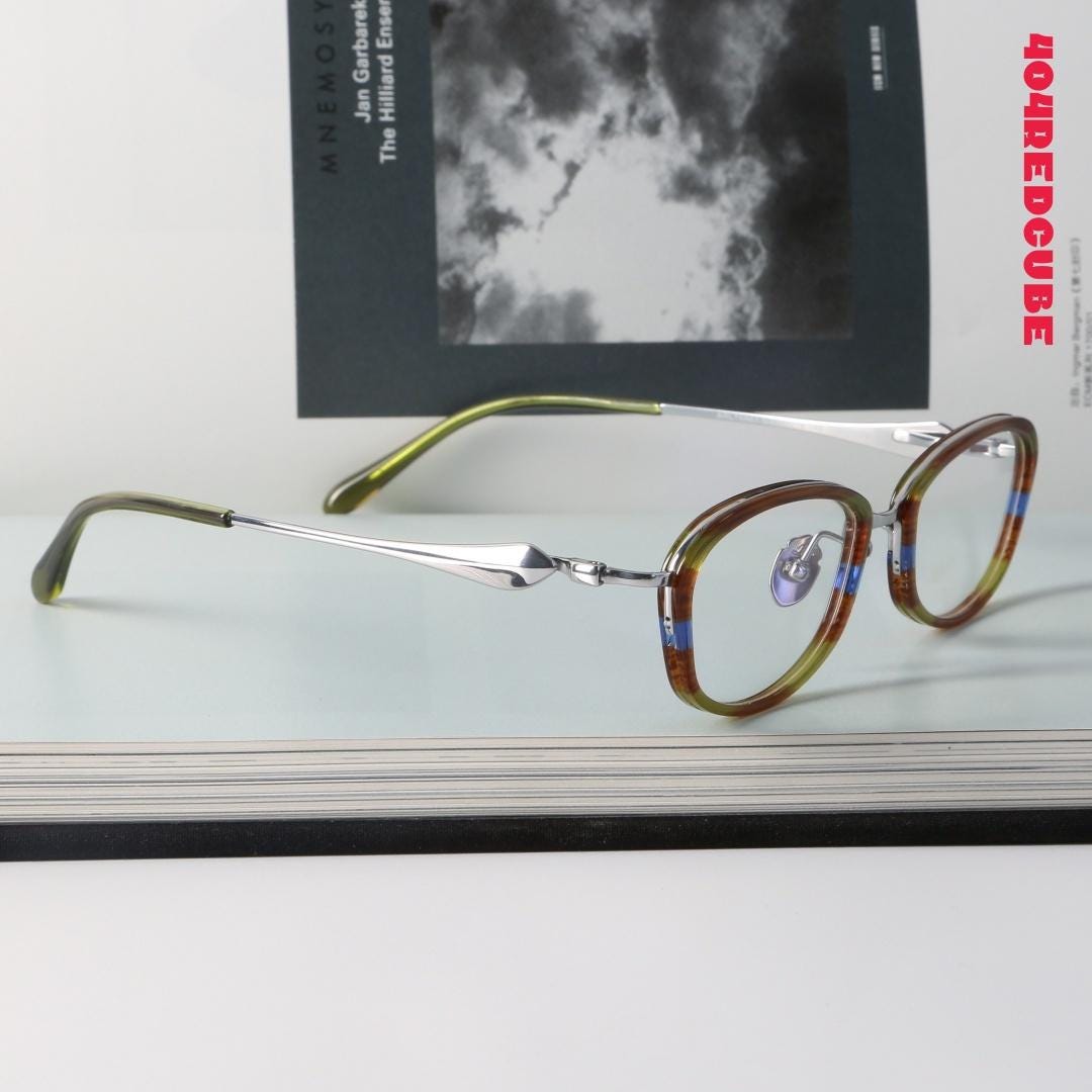 Artistic Acetate-Temple Oval Titanium Optical Frames