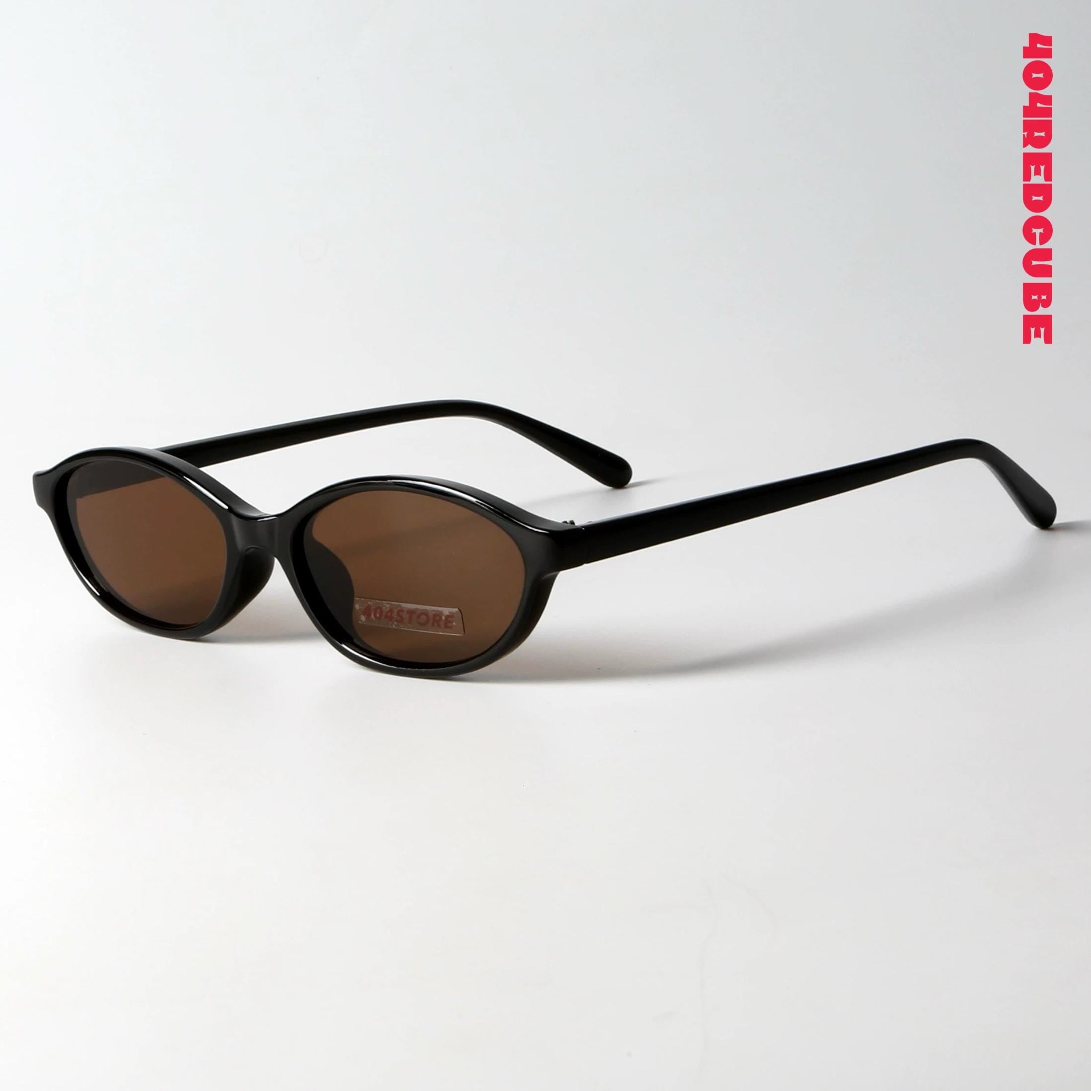 Oval Minimalist 90s Sunglasses